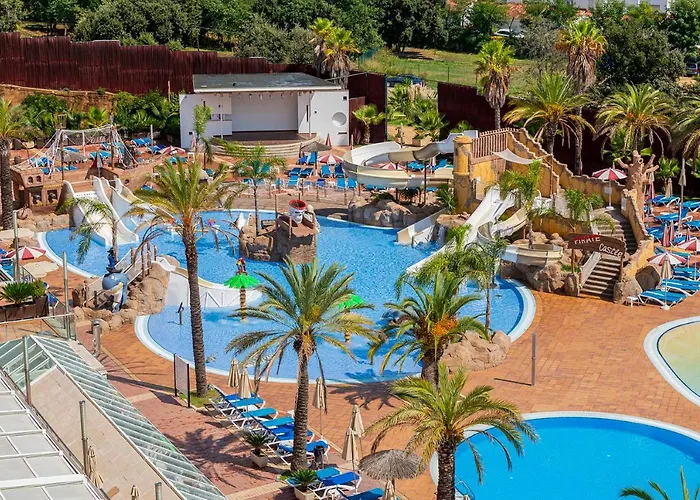 Costa Encantada & 4*