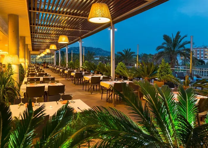 מלון Costa Encantada &