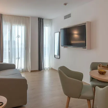 Costa Encantada 4*