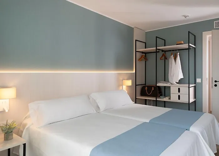 Costa Encantada & 4* Lloret de Mar